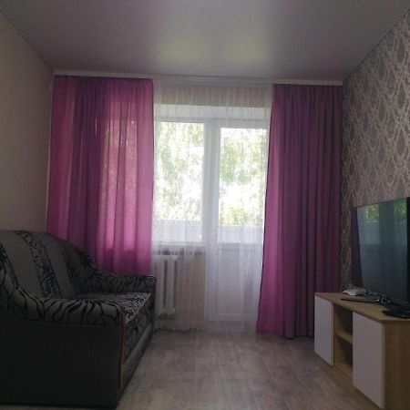 Подобово Квартира В Центрі Міста Konotop Buitenkant foto